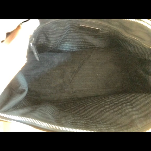 Vintage Prada Boston Bag Patent Leather, Authentic - Picture 7 of 8